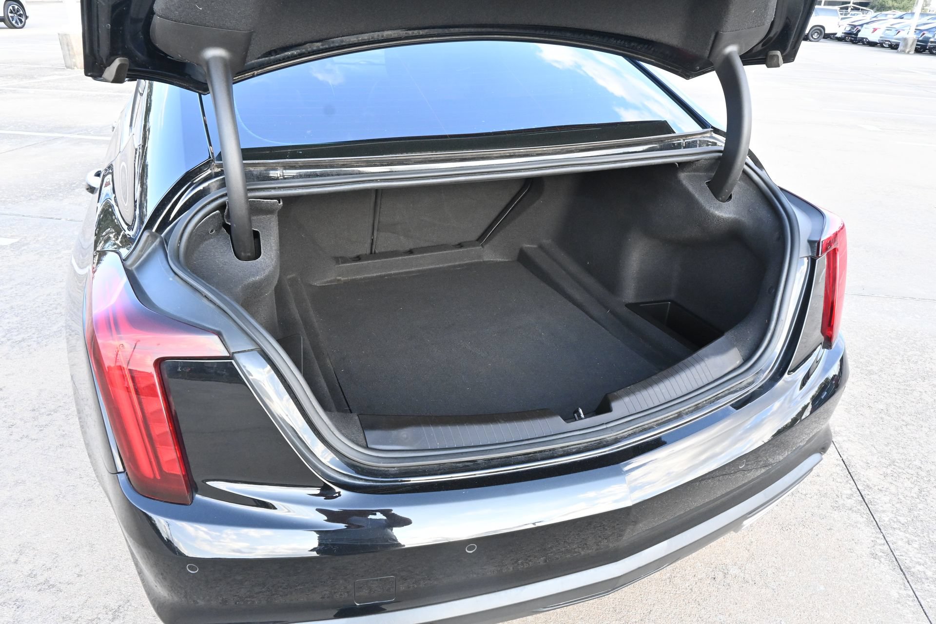 Used 2021 Cadillac CT5 Premium Luxury w/ Technology Package RWD image 24
