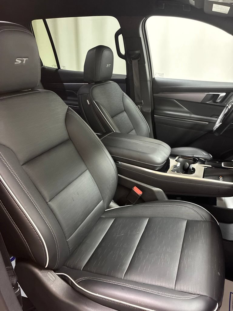 Used 2026 Buick Enclave Sport Touring FWD image 30