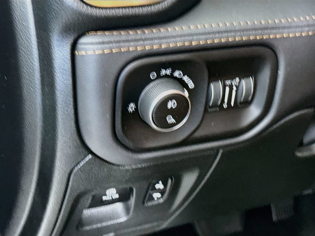 Used 2022 RAM 1500 Limited w/ Body Color Bumper Group AWD/4WD image 21