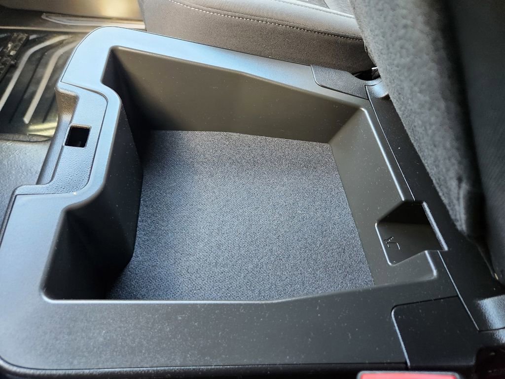 Used 2024 GMC Sierra 3500 SLE w/ SLE Convenience Package image 13