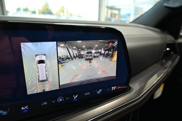 New 2026 Chevrolet Suburban RST w/ RST Capability Package AWD/4WD image 16