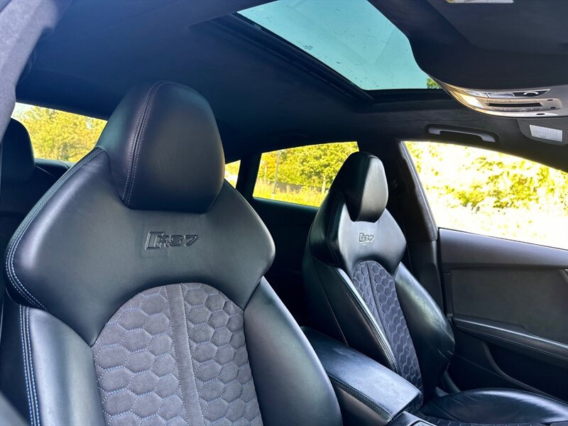 Used 2018 Audi RS 7 Performance AWD/4WD image 21