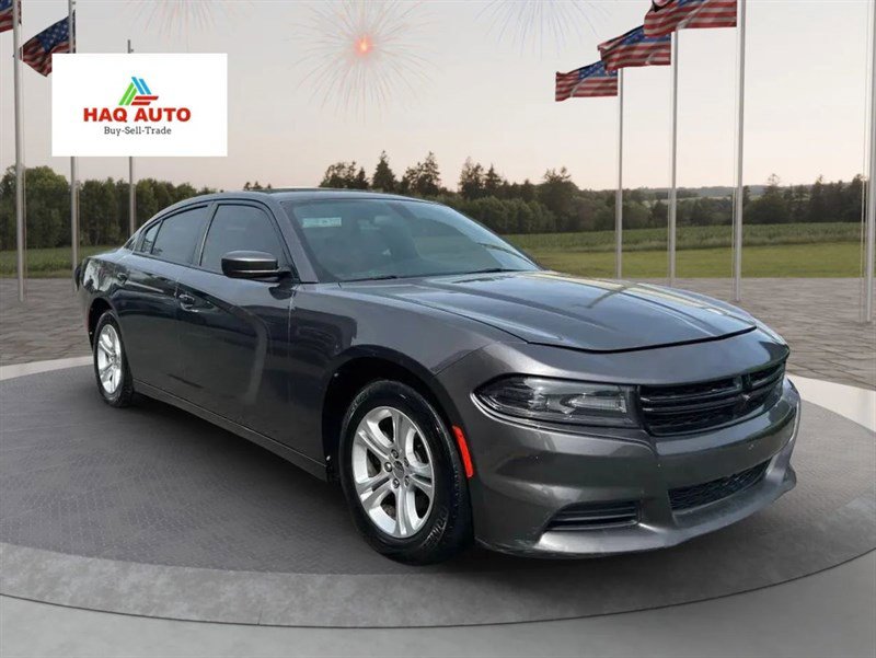 Used 2020 Dodge Charger SXT image 3