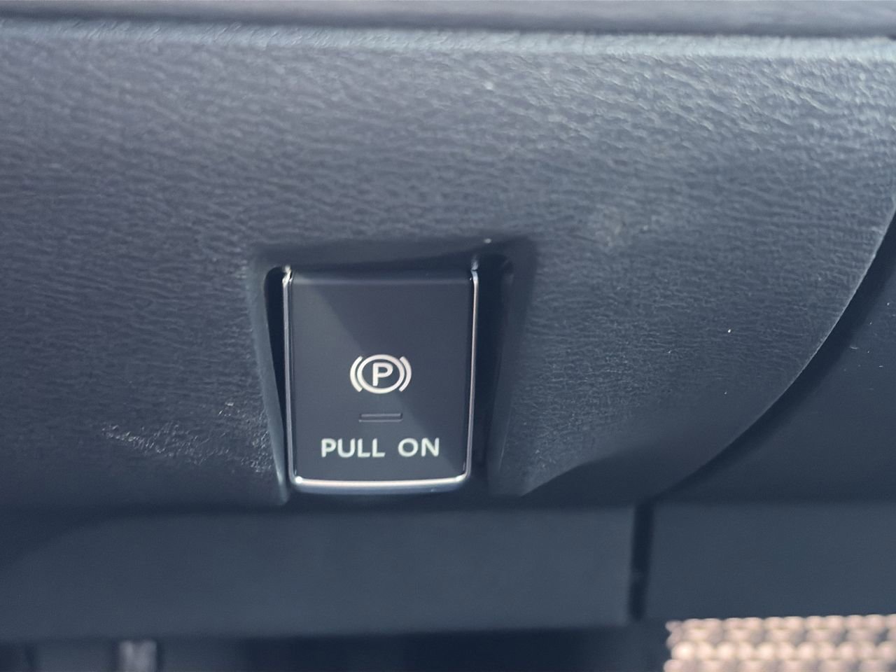 Certified 2024 Nissan Ariya FWD image 19