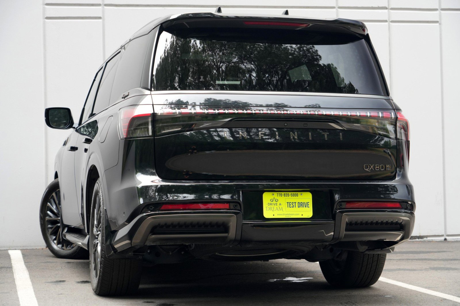 Used 2025 INFINITI QX80 Autograph w/ Premium Cargo Package AWD/4WD image 6