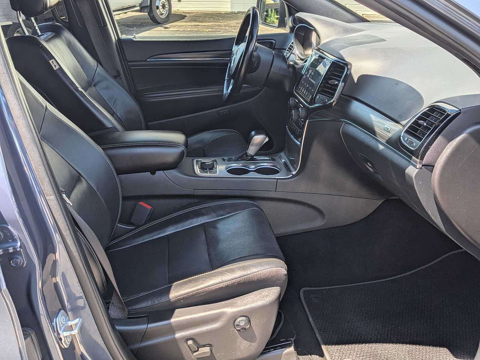 Certified 2021 Jeep Grand Cherokee Limited w/ Quick Order Package 28K 80th AWD/4WD image 28