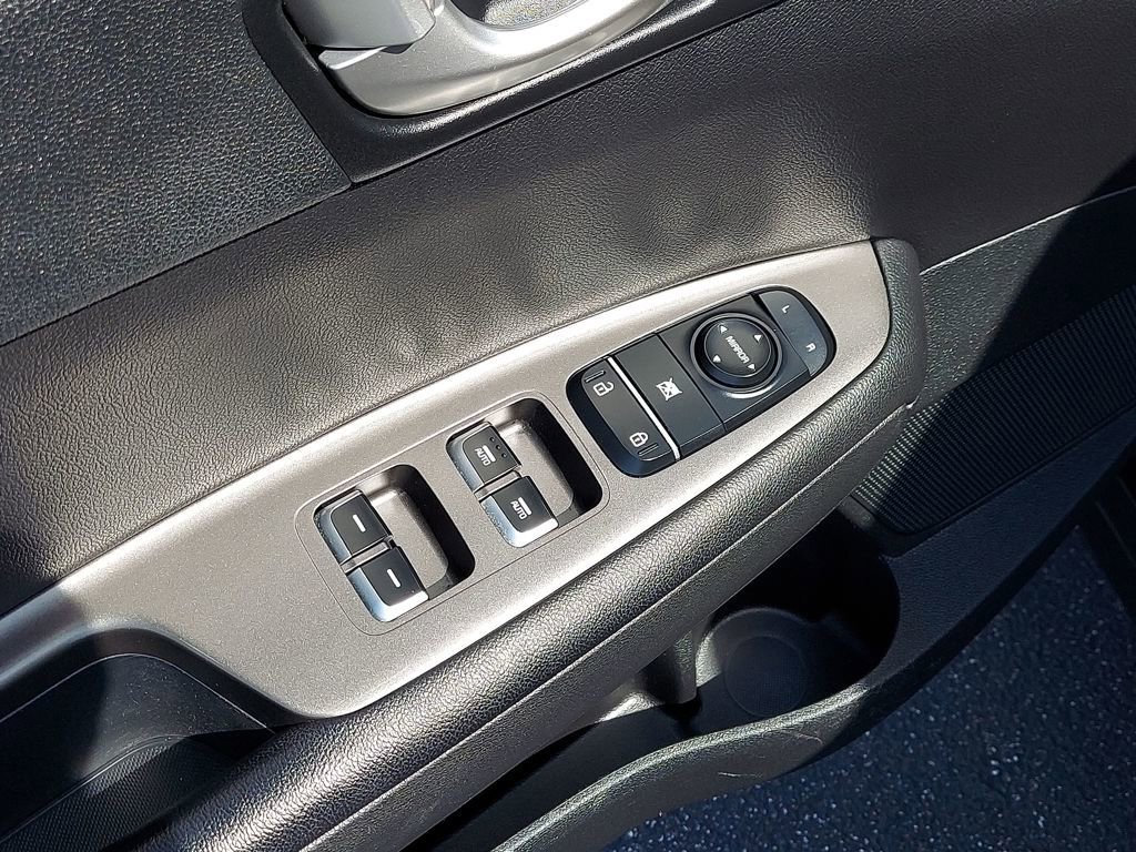 Used 2020 Kia Optima S image 13