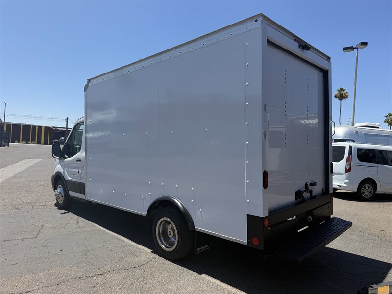 Used 2022 Ford Transit 350 DRW RWD image 4