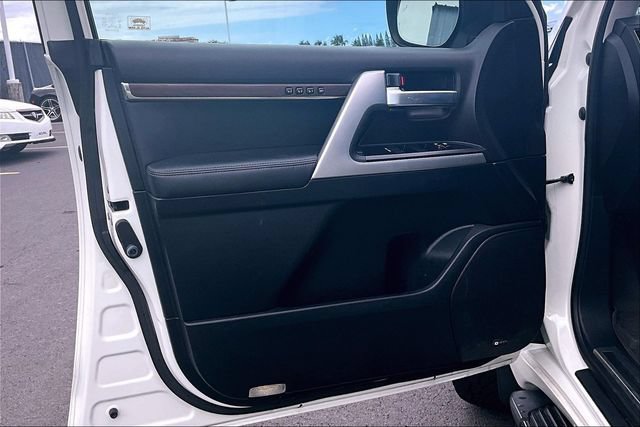 Used 2019 Toyota Land Cruiser AWD/4WD image 18