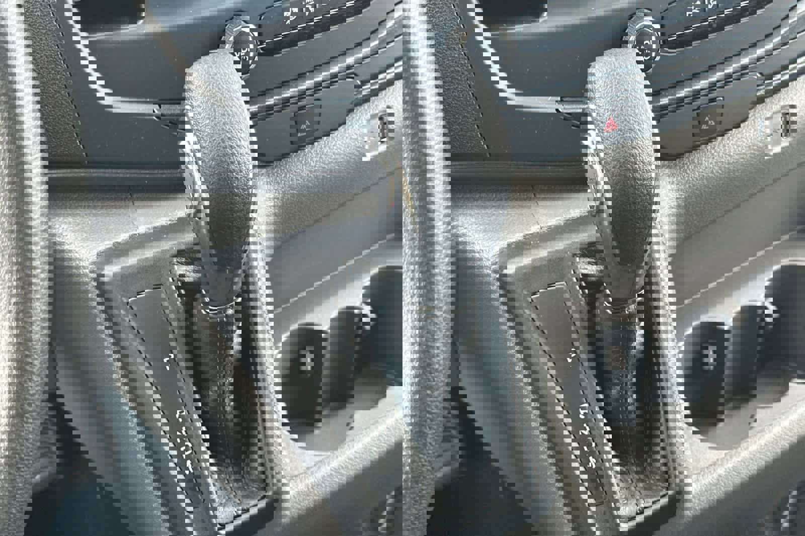 New 2026 Ford Transit 250 148 Medium Roof w/ Load Area Protection Package image 21