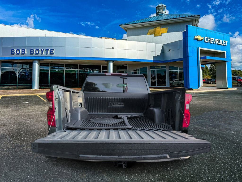 Used 2025 Chevrolet Silverado 1500 LT AWD/4WD image 5