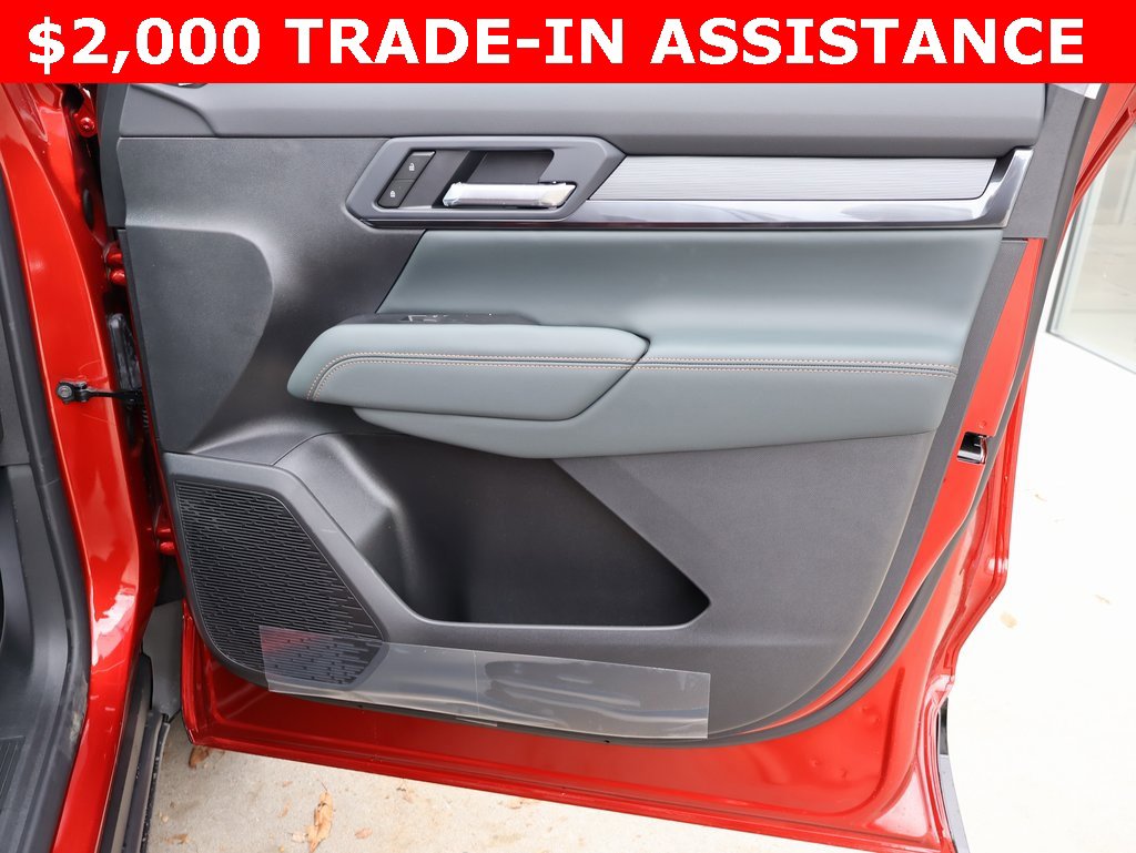 New 2026 GMC Terrain AT4 w/ LPO, Black Badging Package image 34