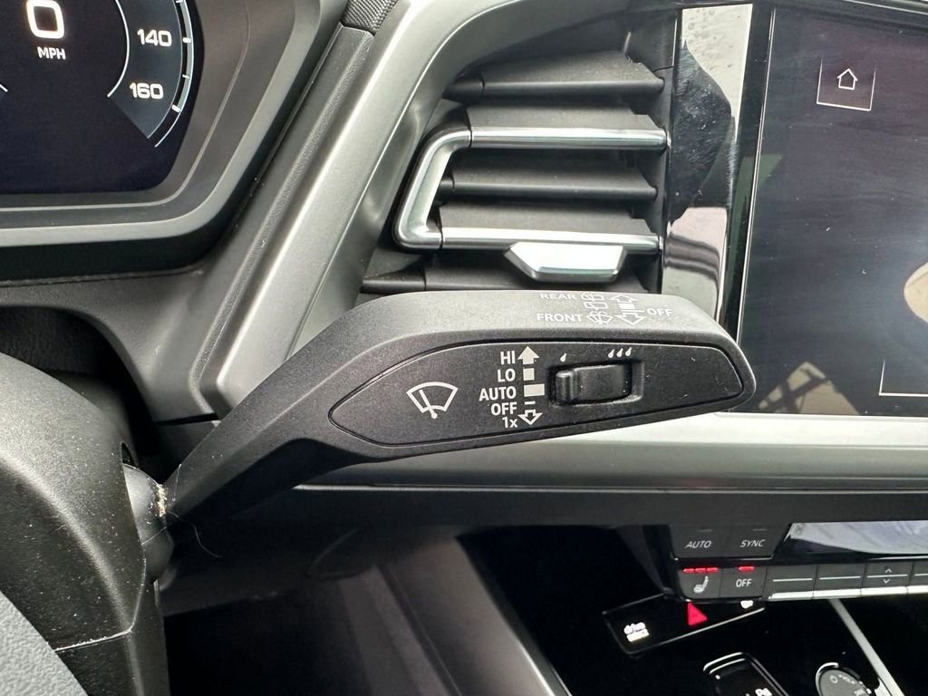 Used 2024 Audi Q4 e-tron Premium image 24