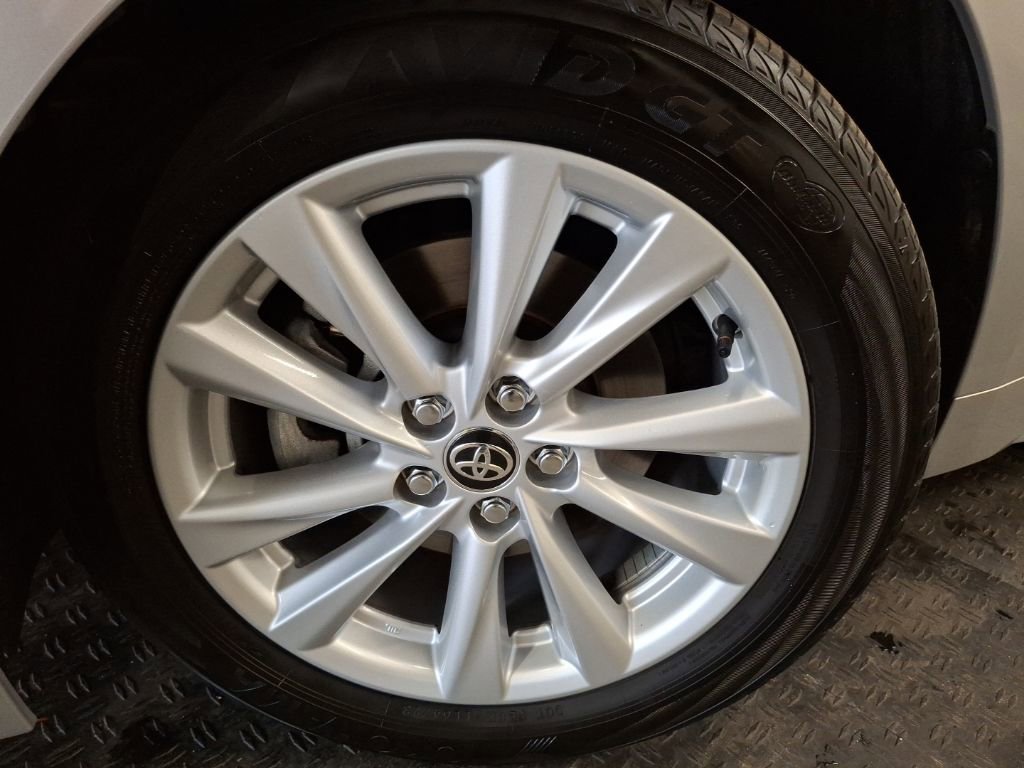 Used 2024 Toyota Corolla SE image 4