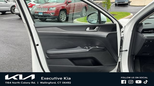 Certified 2025 Kia K5 LXS FWD image 8
