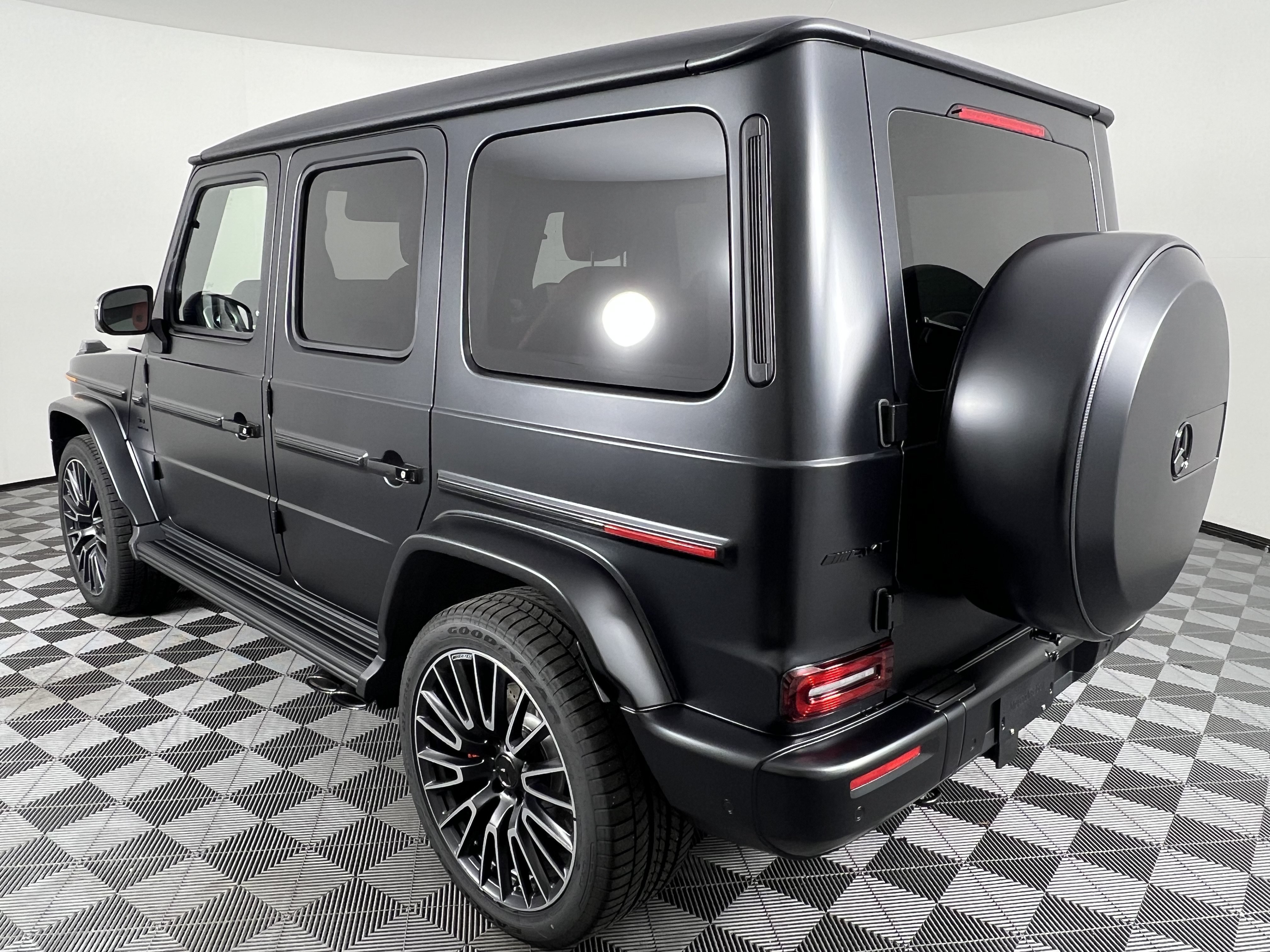 New 2027 Mercedes-Benz G 63 AMG 4MATIC image 10