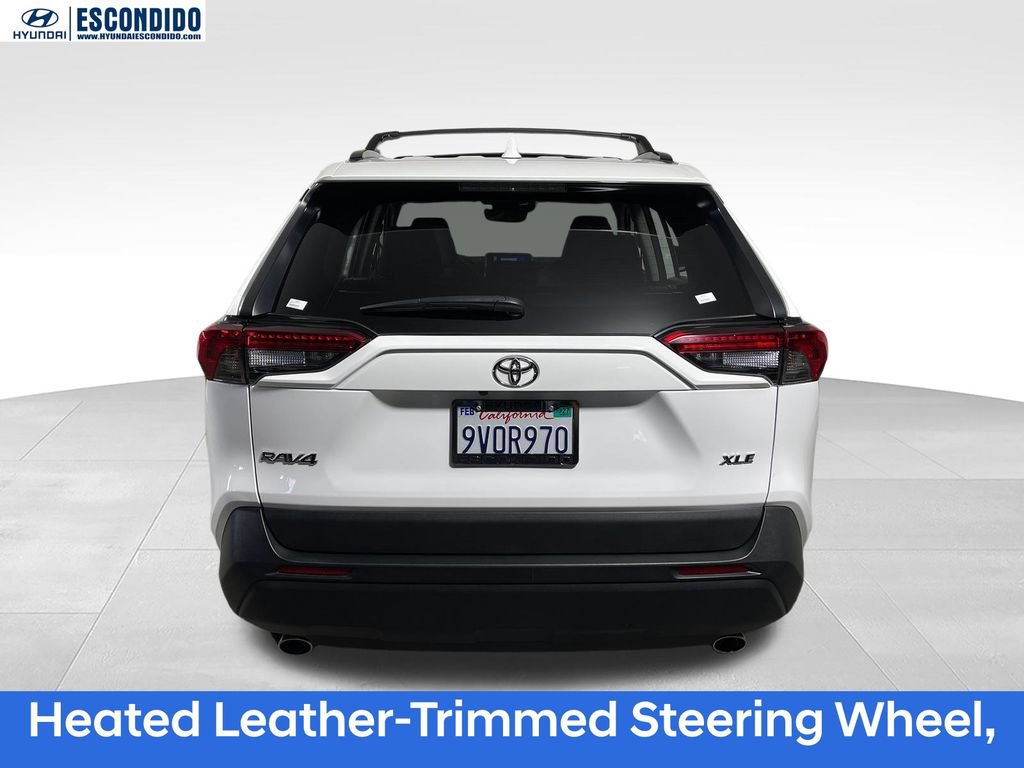 Used 2023 Toyota RAV4 XLE w/ Convenience Package FWD image 4