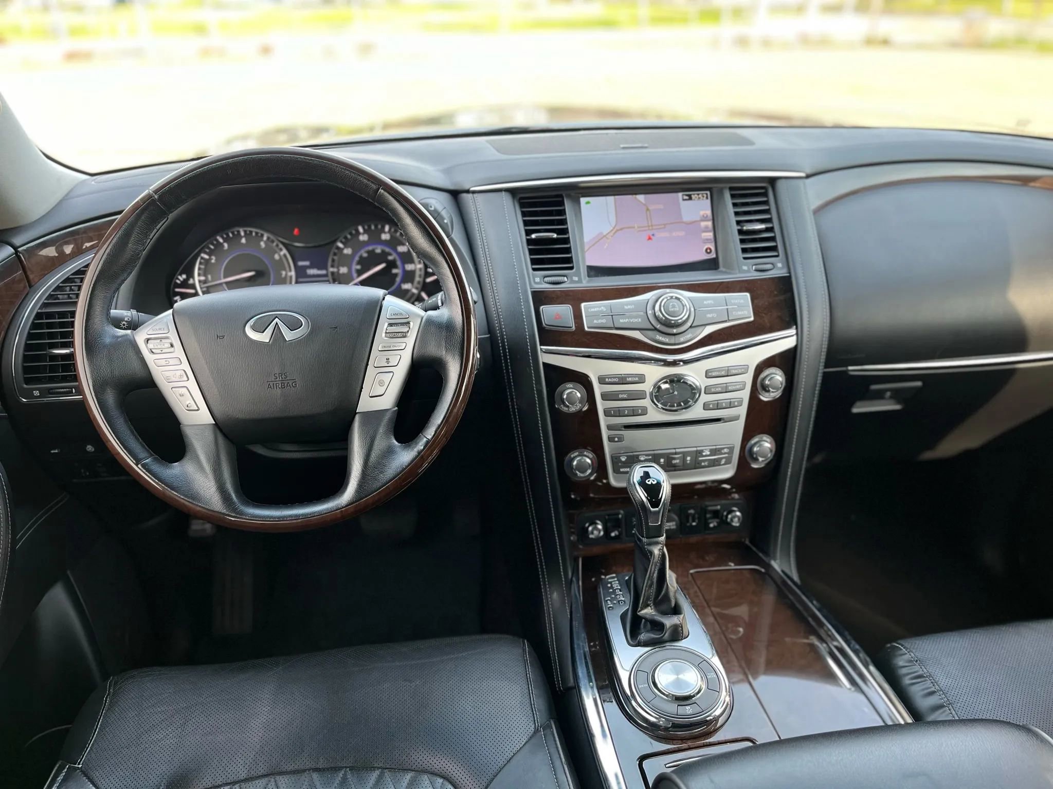 Used 2019 INFINITI QX80 Luxe w/ 22" Wheel Package image 17