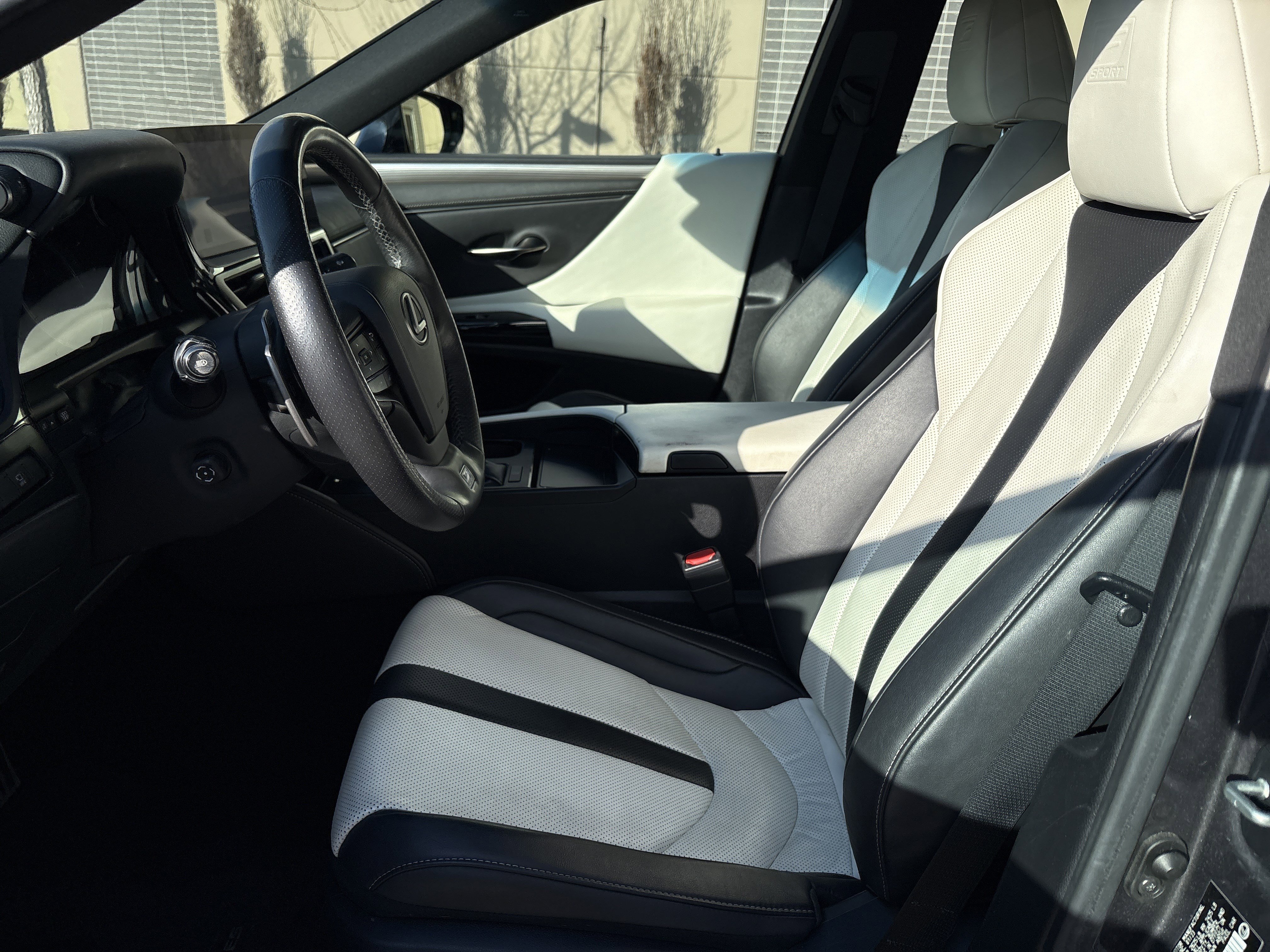 Used 2023 Lexus ES 350 F Sport image 16