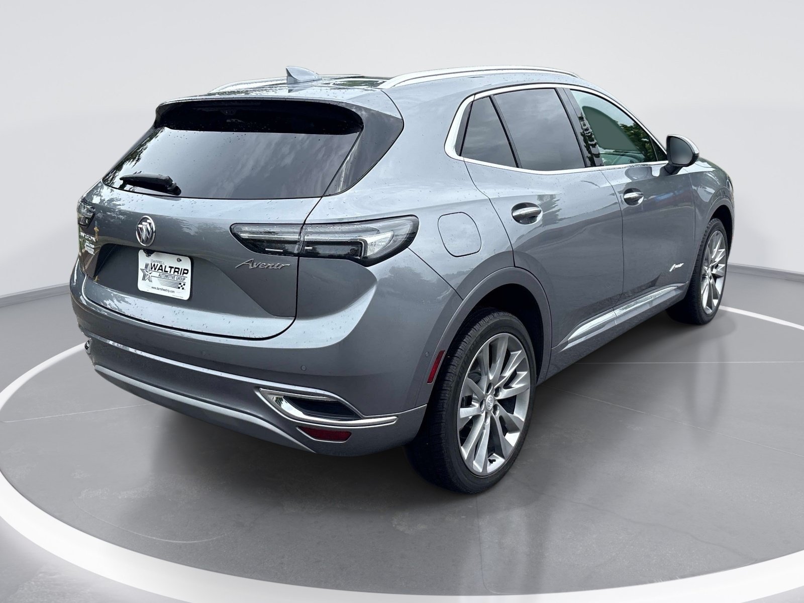 Used 2021 Buick Envision Avenir w/ Technology Package II AWD/4WD image 8
