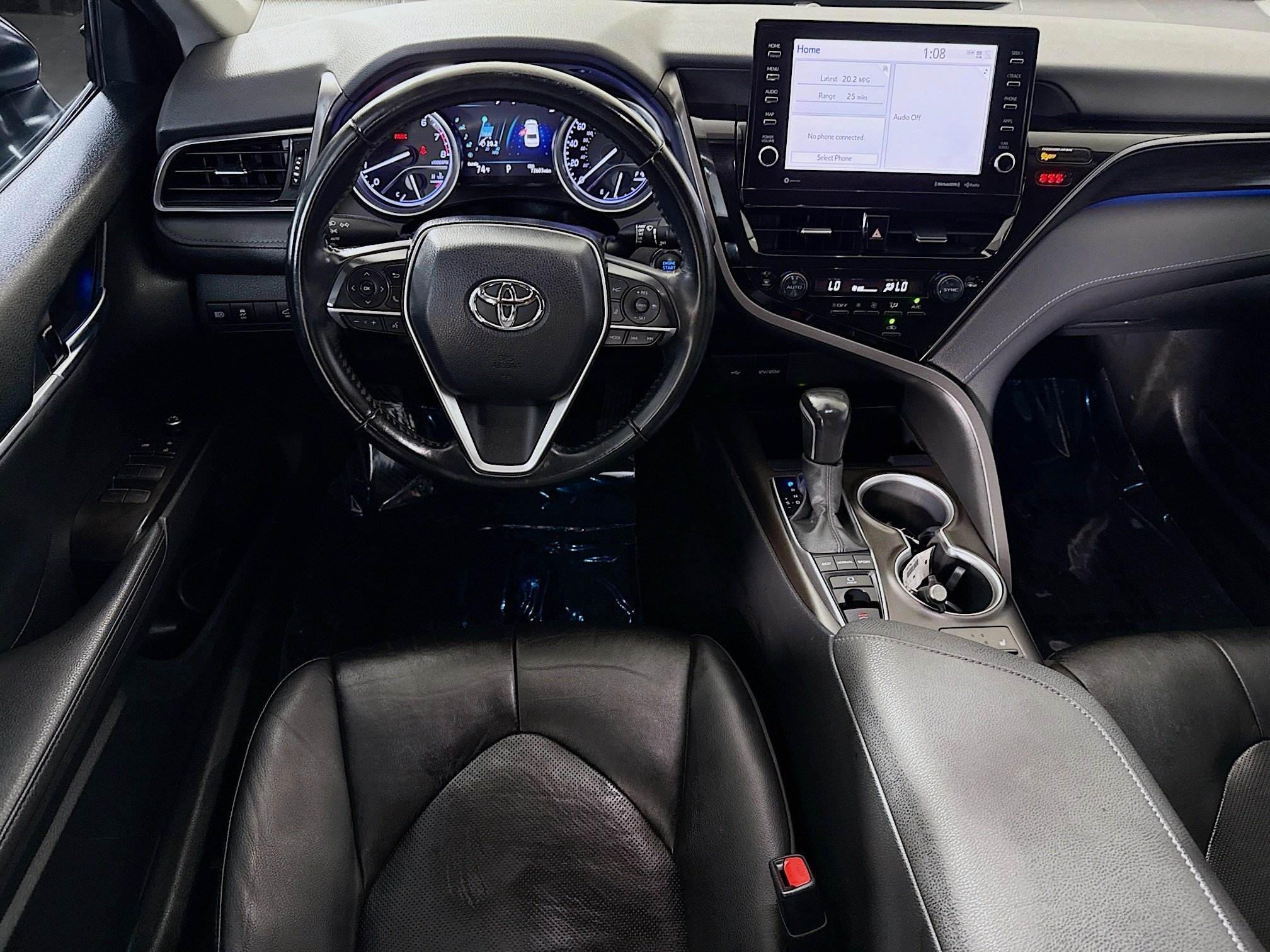 Used 2022 Toyota Camry XLE FWD image 17