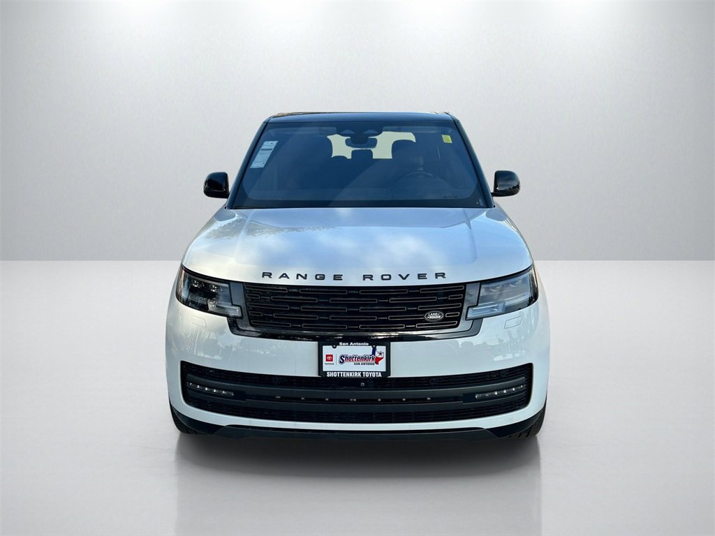 Used 2023 Land Rover Range Rover SE video 2