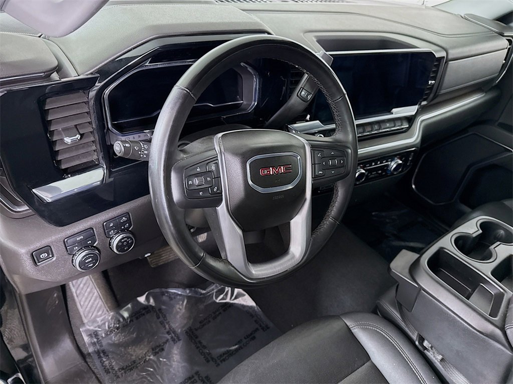 Used 2025 GMC Sierra 1500 SLT image 18