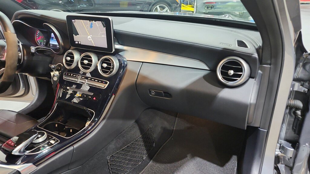 Used 2015 Mercedes-Benz C 63 AMG S image 38