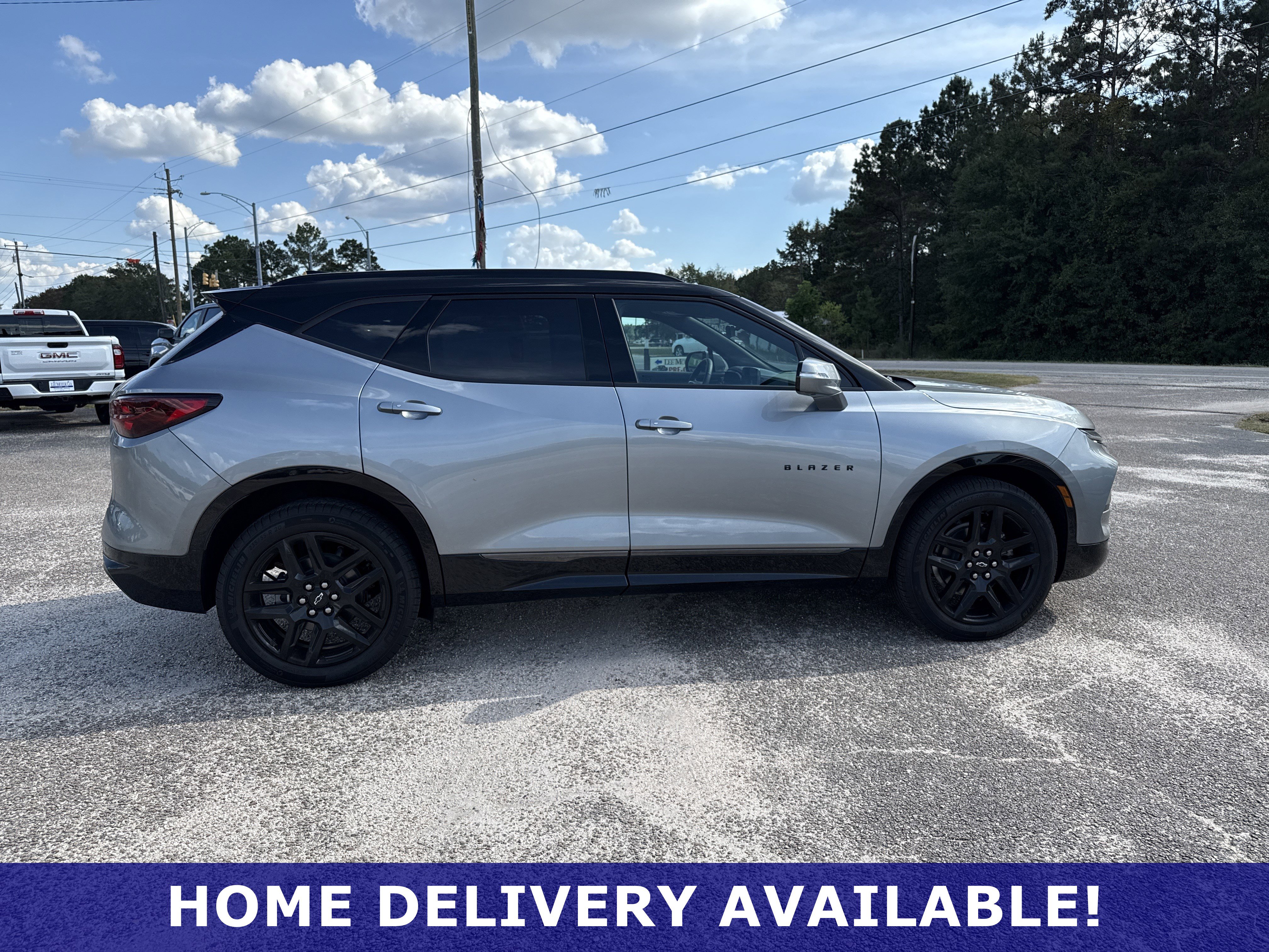 Used 2025 Chevrolet Blazer RS w/ Driver Confidence II Package image 11