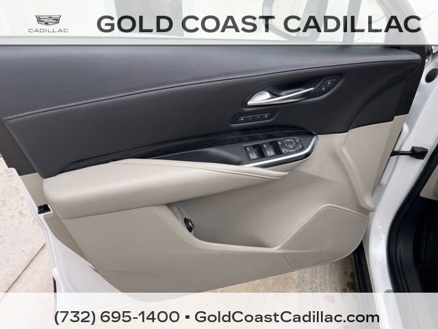 Used 2022 Cadillac XT4 Premium Luxury w/ Enhanced Visibility Package image 15