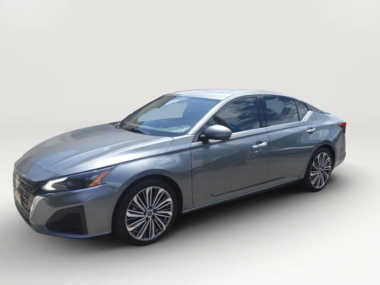Used 2023 Nissan Altima 2.5 SL FWD image 3
