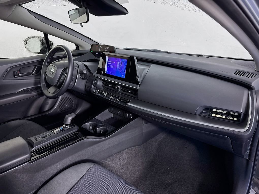 Used 2024 Toyota Prius LE image 34