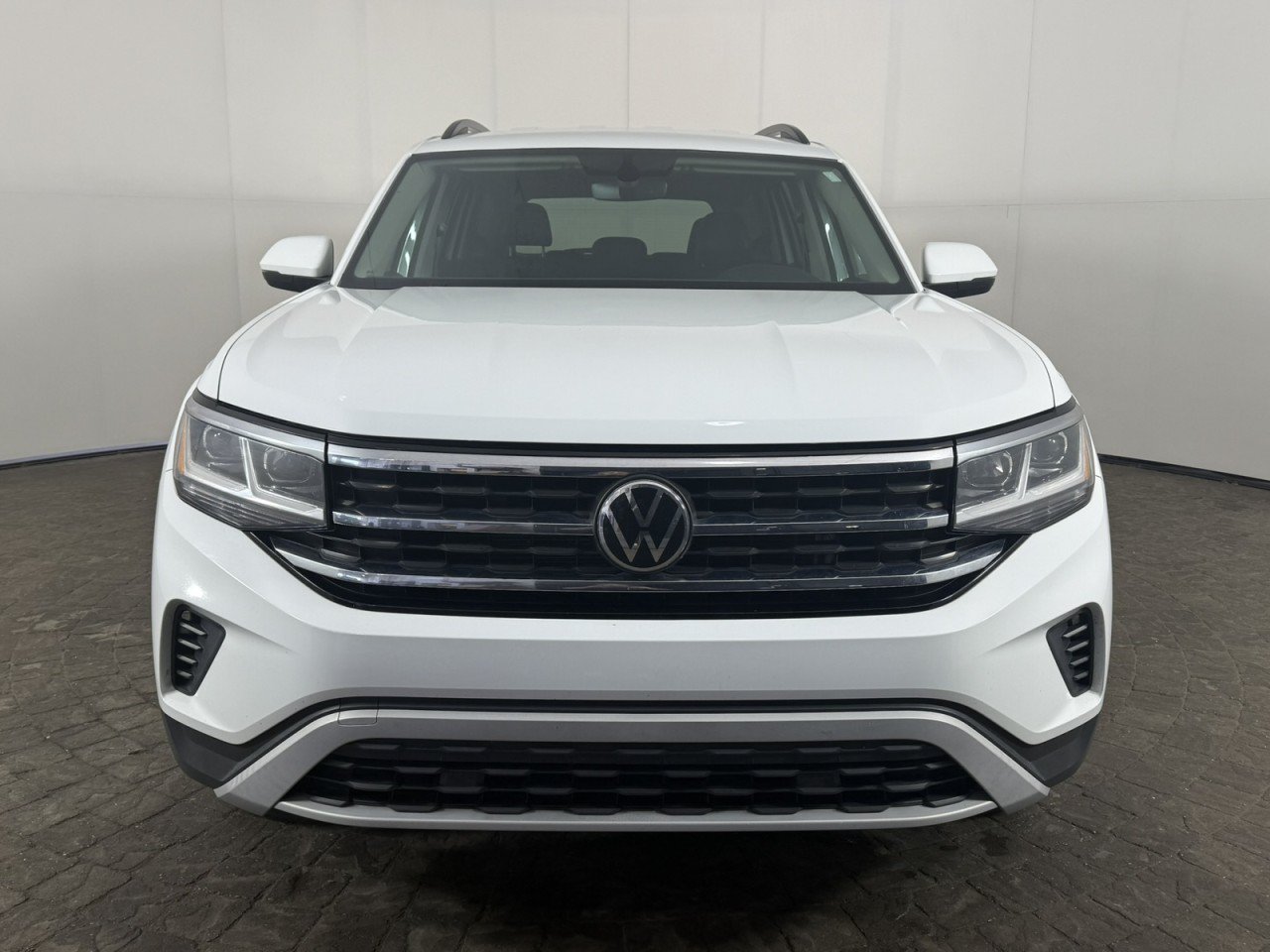Used 2022 Volkswagen Atlas SE FWD image 2