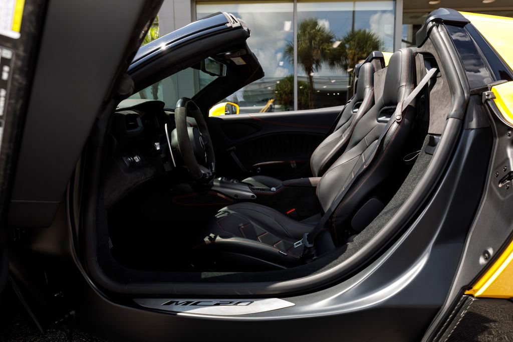 Used 2023 Maserati MC20 Spyder RWD image 21