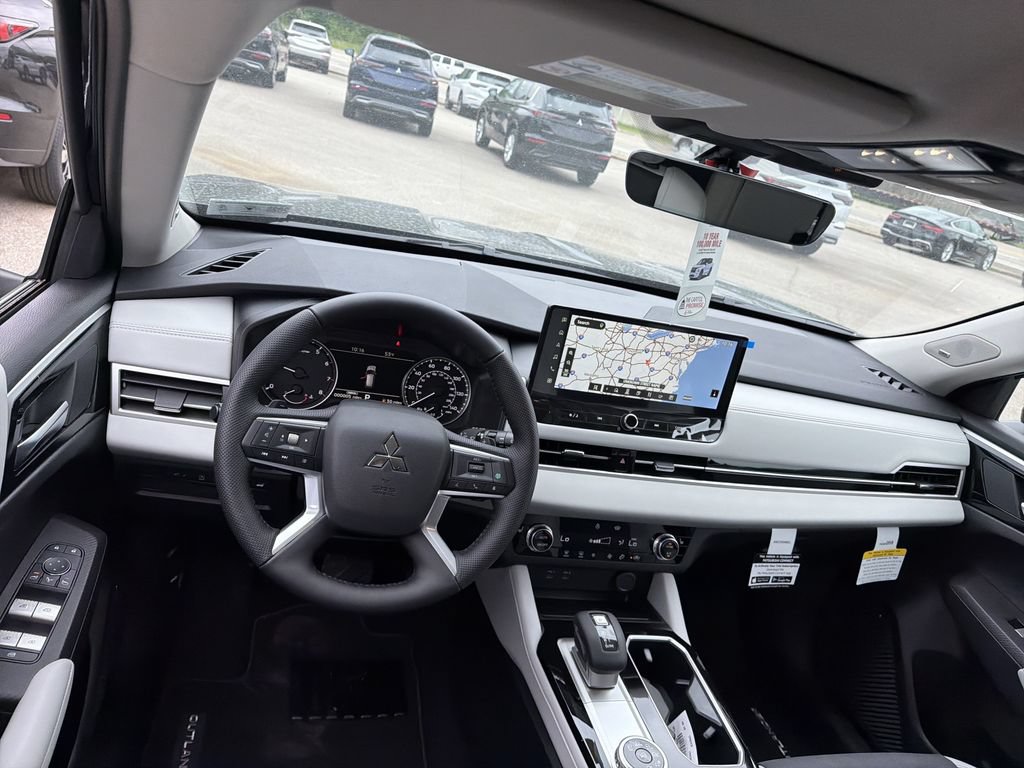 New 2026 Mitsubishi Outlander SE AWD/4WD image 13