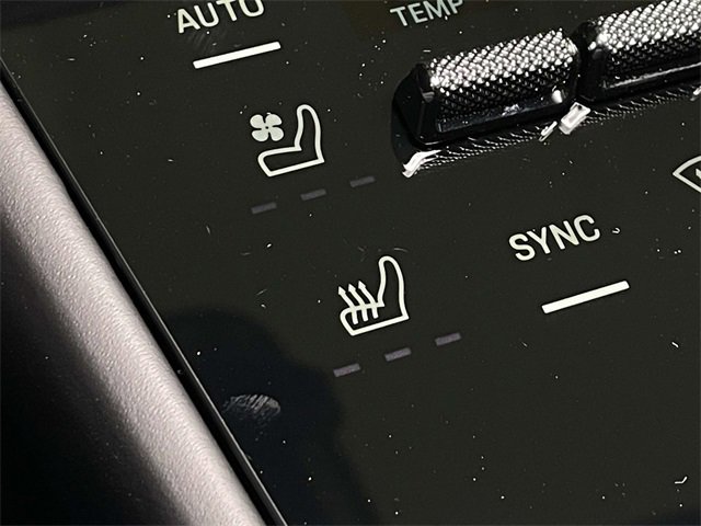 New 2026 Porsche Cayenne E-Hybrid Coupe image 34