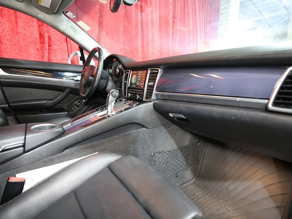 Used 2016 Porsche Panamera Edition RWD image 24