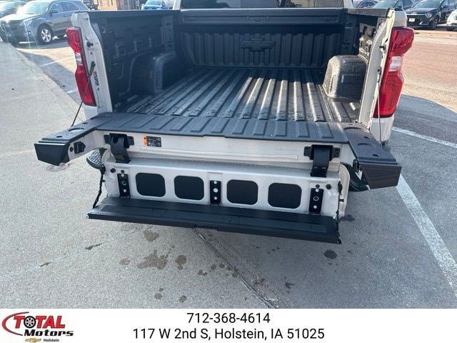 New 2026 Chevrolet Silverado 1500 ZR2 w/ Dark Appearance Package AWD/4WD image 46