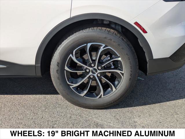 New 2026 Lincoln Nautilus Premier image 6