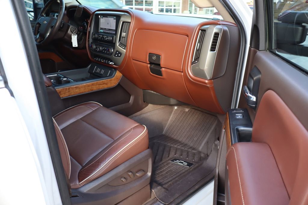 Used 2019 Chevrolet Silverado 3500 High Country w/ Duramax Plus Package image 51