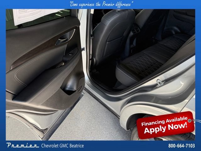 Used 2023 Buick Envision Avenir AWD/4WD image 17