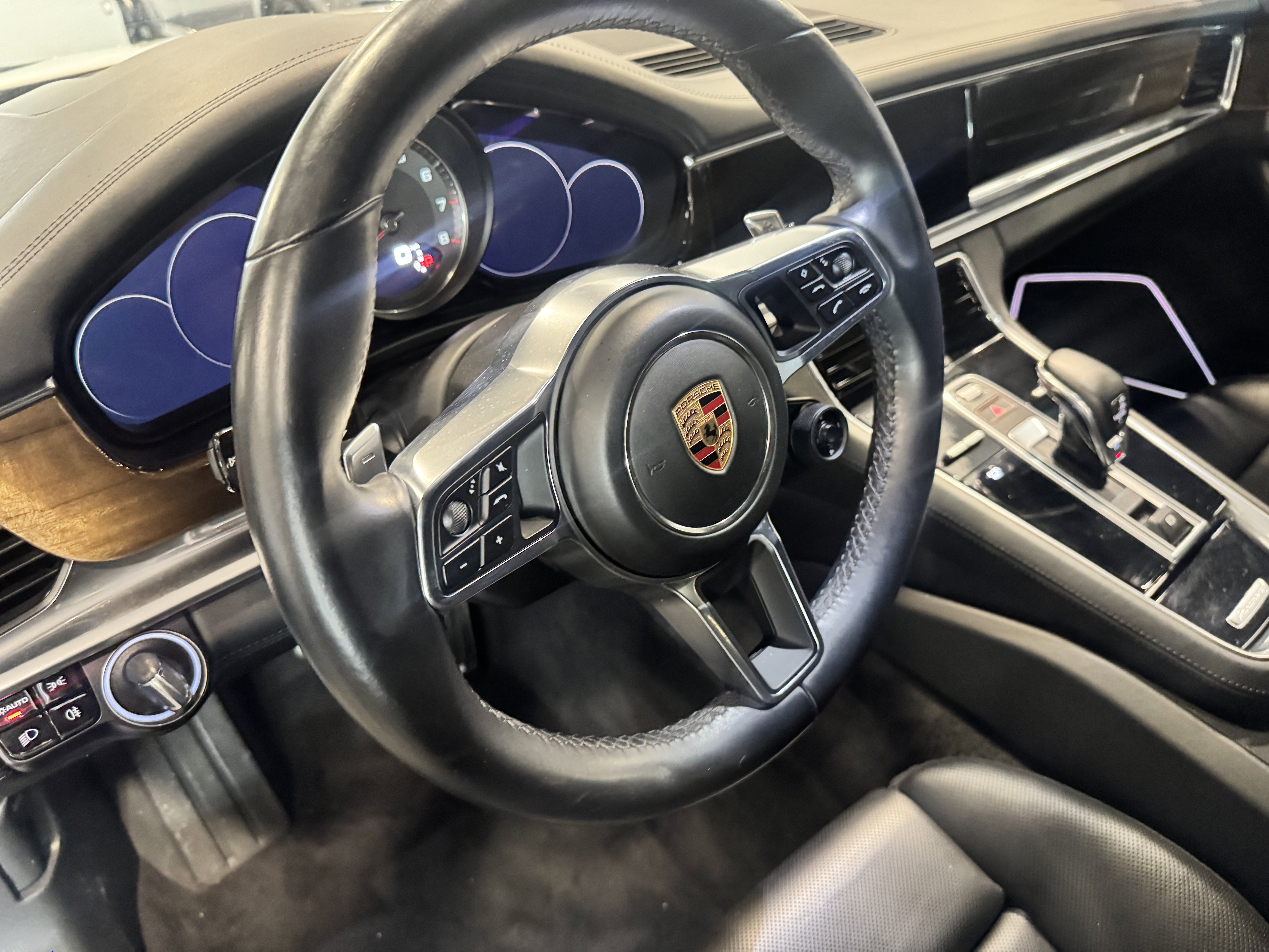 Used 2020 Porsche Panamera GTS w/ Premium Package Plus image 12