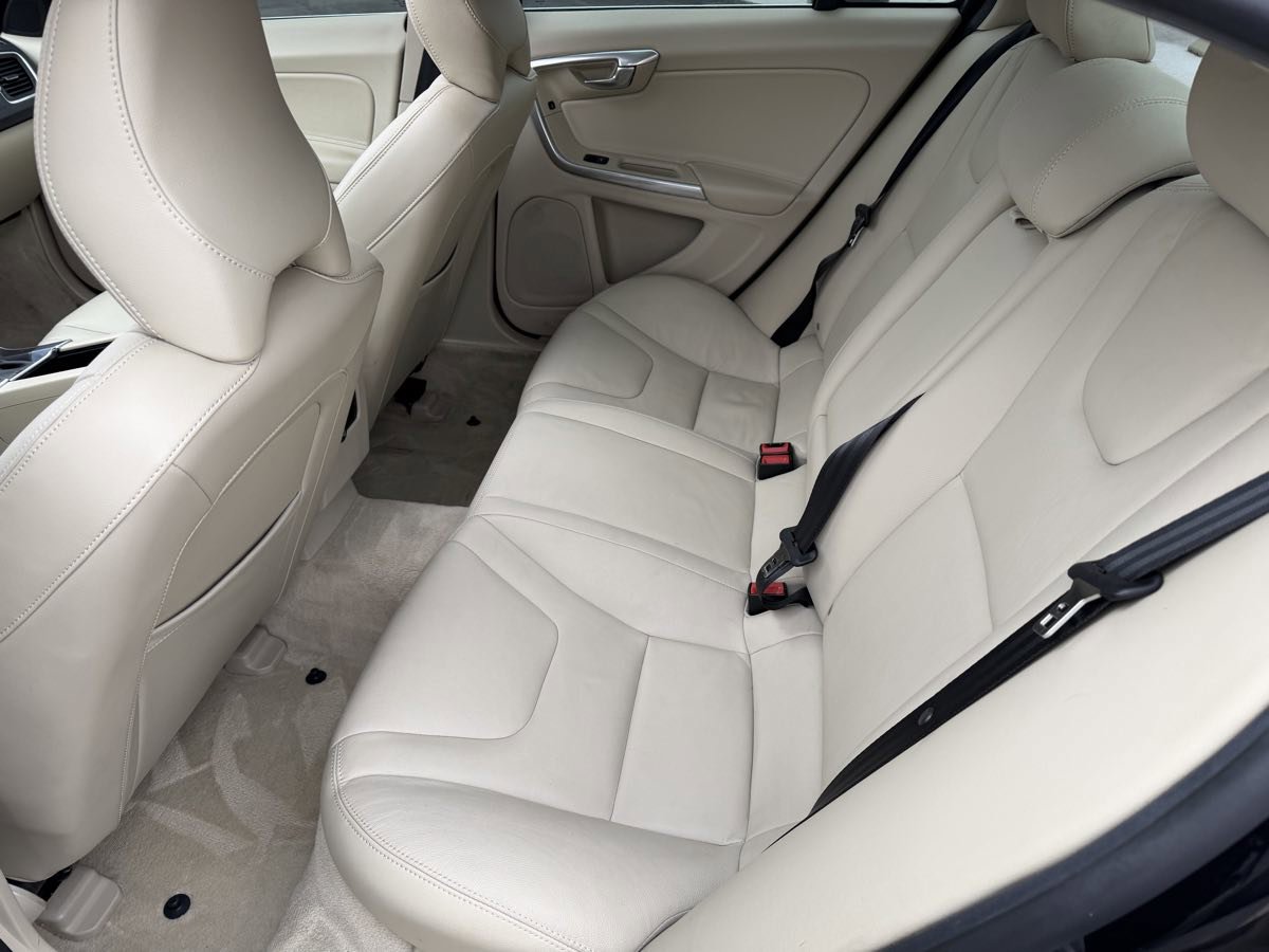 Used 2015 Volvo S60 T5 Premier image 13