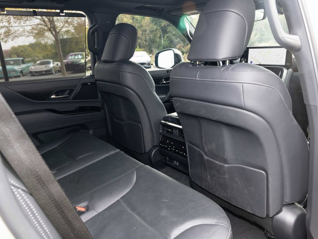 Used 2024 Lexus LX 600 4WD w/ Luxury Package image 45