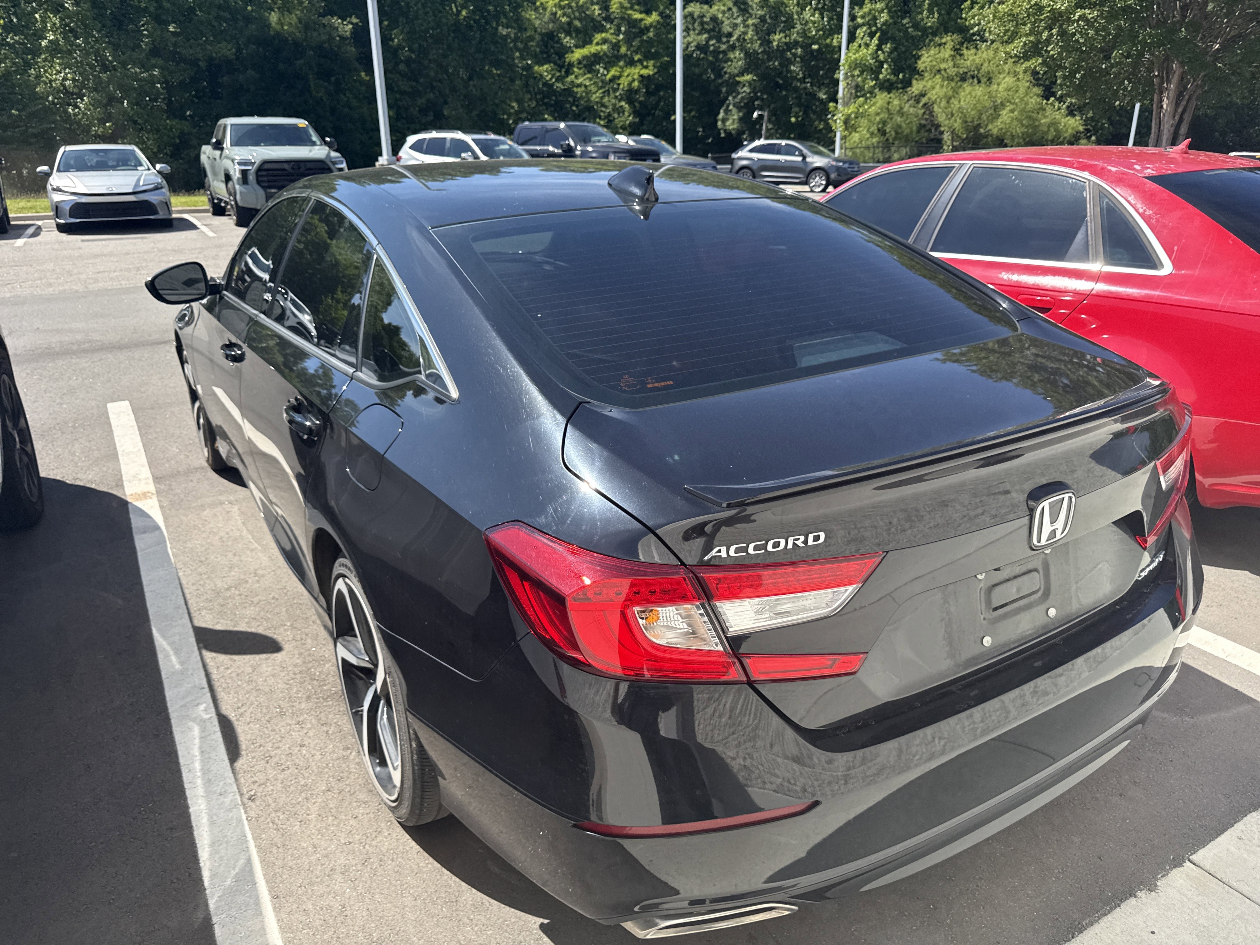 Used 2021 Honda Accord Sport image 9