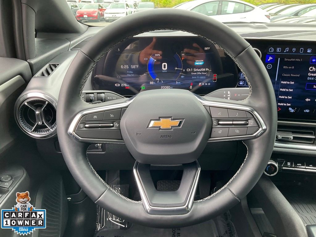 Used 2025 Chevrolet Equinox EV LT w/ Comfort Package AWD/4WD image 36