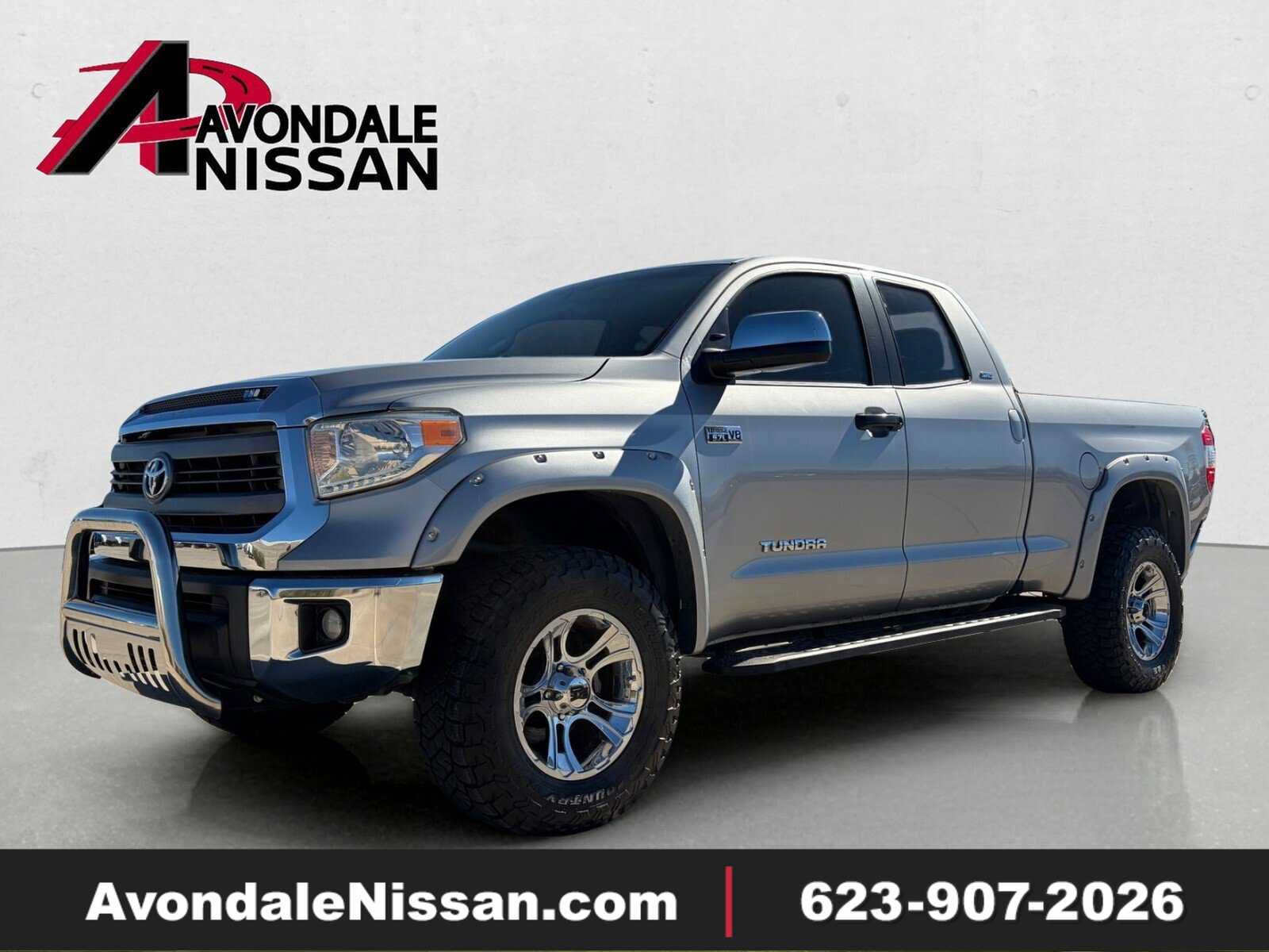 Used 2015 Toyota Tundra SR5 RWD image 1