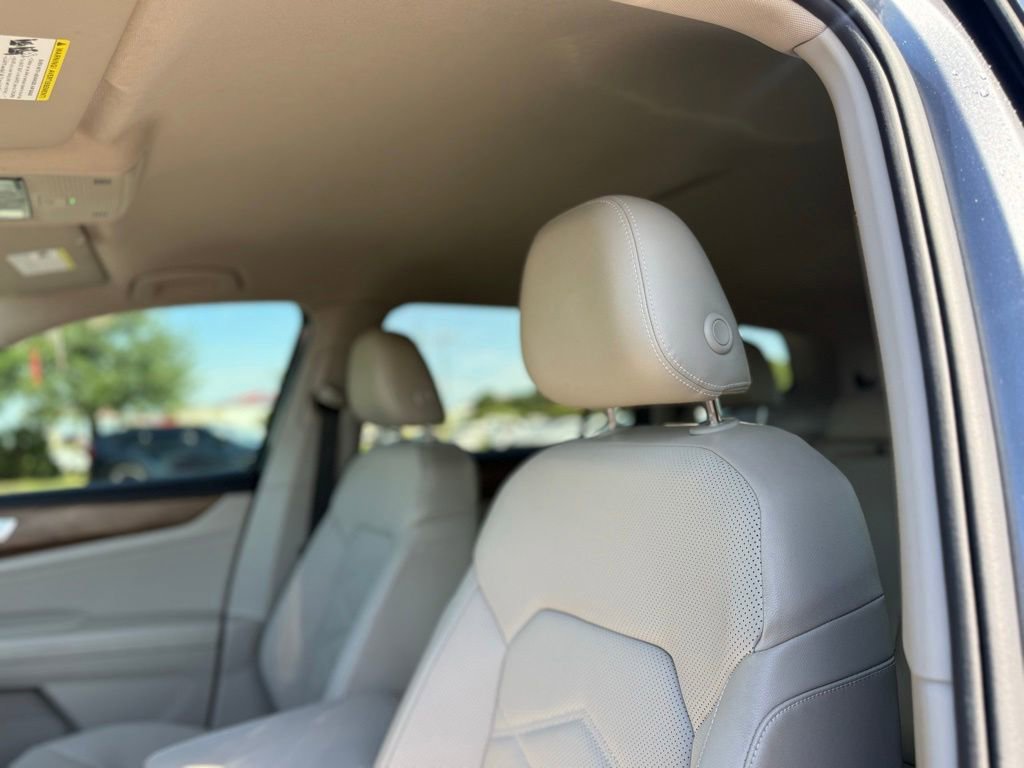 Certified 2024 Volkswagen Atlas SE FWD image 8