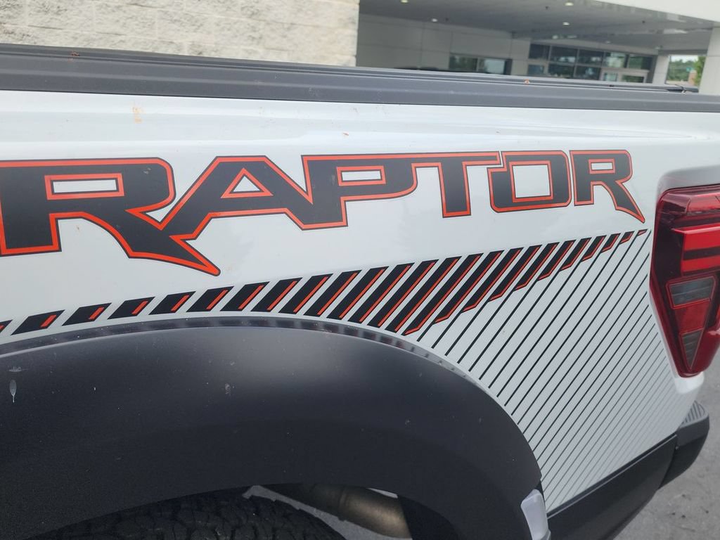 Used 2025 Ford F150 Raptor AWD/4WD image 32