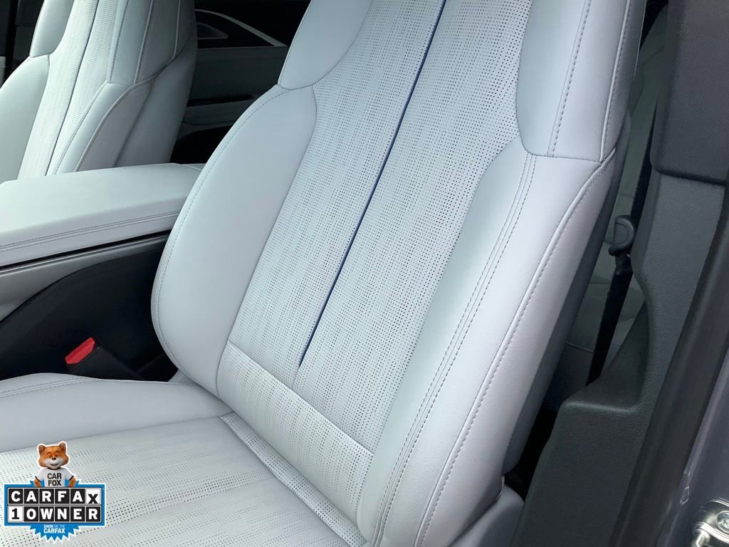 Used 2024 Cadillac Lyriq Sport AWD/4WD image 18